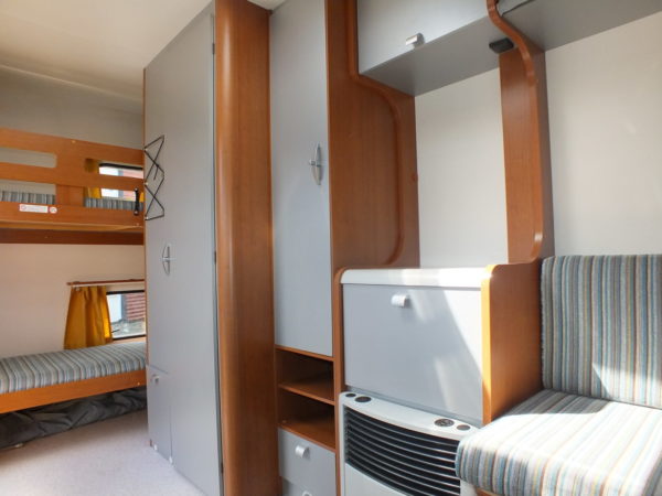 KNAUS Deseo bj.2011, VAN EERSTE EIGENAAR, met voortent - Afbeelding 15