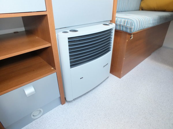 KNAUS Deseo bj.2011, VAN EERSTE EIGENAAR, met voortent - Afbeelding 16