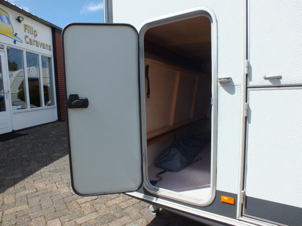 KNAUS Deseo bj.2011, VAN EERSTE EIGENAAR, met voortent - Afbeelding 22