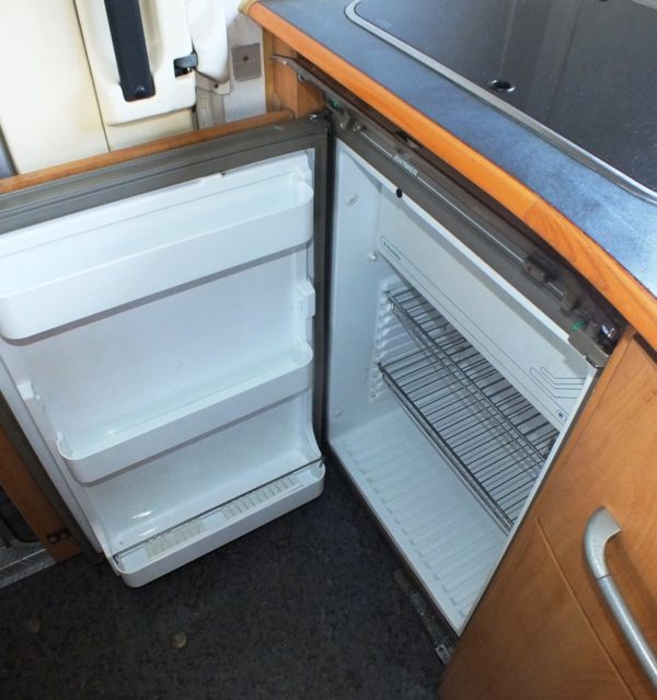 CAMPER HYMERMOBIL B 544, 2.8 TD, bj.2001 - Afbeelding 18