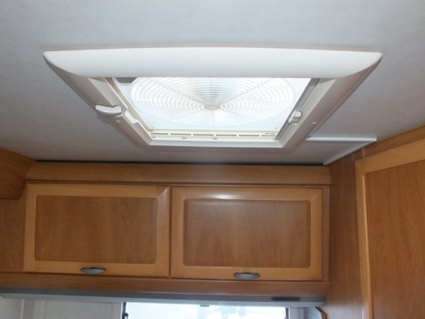 CAMPER HYMERMOBIL B 544, 2.8 TD, bj.2001 - Afbeelding 24