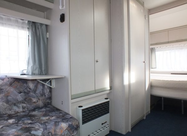 KNAUS Sudwind 450 bj.95, met DOREMA VOORTENT EXTRA DIEP - Afbeelding 16