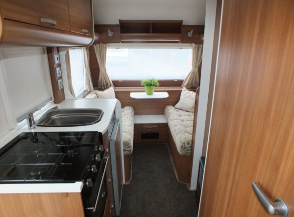 ADRIA Altea 390 DS bj.2012, NIEUWSTAAT, lichtgewicht, met voortent - Afbeelding 5