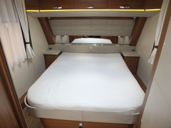 HOBBY Premium 650 UFF bj.2011, QUEENSBED, DOMETIC AIRCO - Afbeelding 7