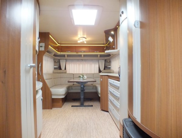 HOBBY Premium 650 UFF bj.2011, QUEENSBED, DOMETIC AIRCO - Afbeelding 8