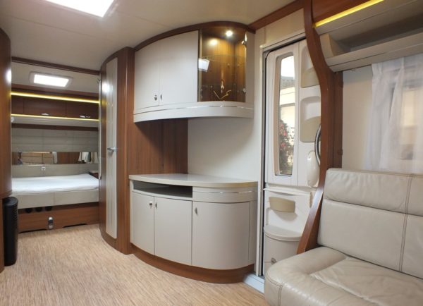 HOBBY Premium 650 UFF bj.2011, QUEENSBED, DOMETIC AIRCO - Afbeelding 17