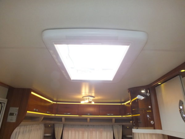 HOBBY Premium 650 UFF bj.2011, QUEENSBED, DOMETIC AIRCO - Afbeelding 23