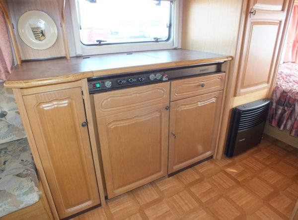 TABBERT Comtesse 515 bj.98, TOP STAAT, met VOORTENT, BOILER - Afbeelding 14