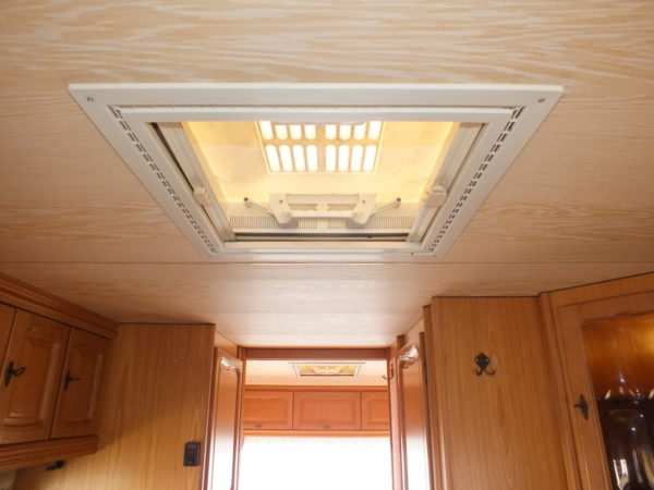 TABBERT Comtesse 515 bj.98, TOP STAAT, met VOORTENT, BOILER - Afbeelding 22
