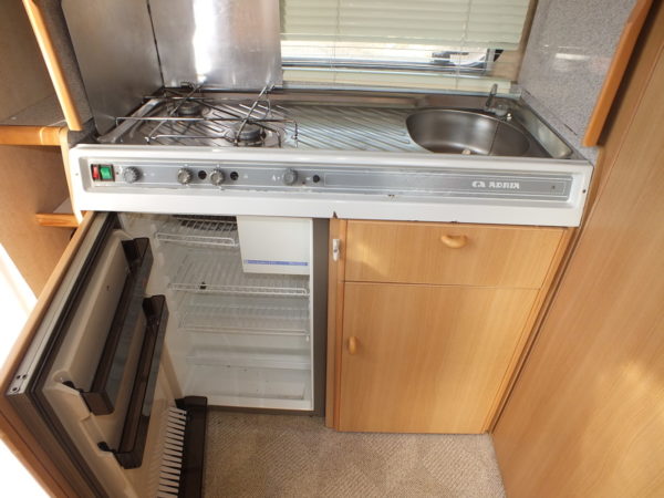 ADRIA Optima 360 bj.91, met VOORTENT en LUIFEL - Afbeelding 13