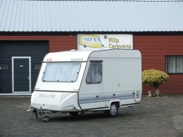 ADRIA Optima 360 bj.91, met VOORTENT en LUIFEL - Afbeelding 2