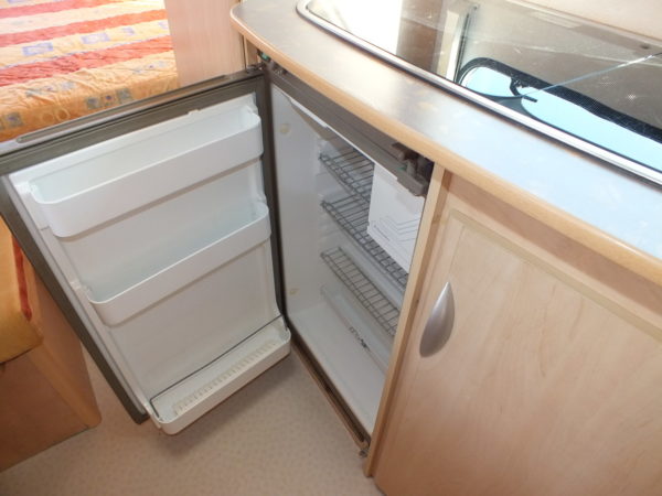 STERCKEMAN 470 bj.2002, 6 slaapplaatsen, met voortent - Afbeelding 22