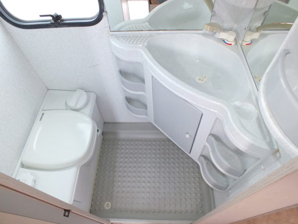 ADRIA Unica L 502 DK bj.97, 5 SLAAPPLAATSEN - Afbeelding 19