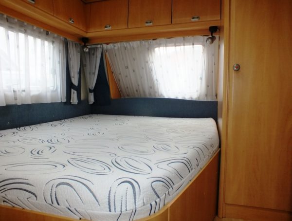 HOBBY De luxe Easy 560 KMFE bj.2004, met MOVER en VOORTENT - Afbeelding 5