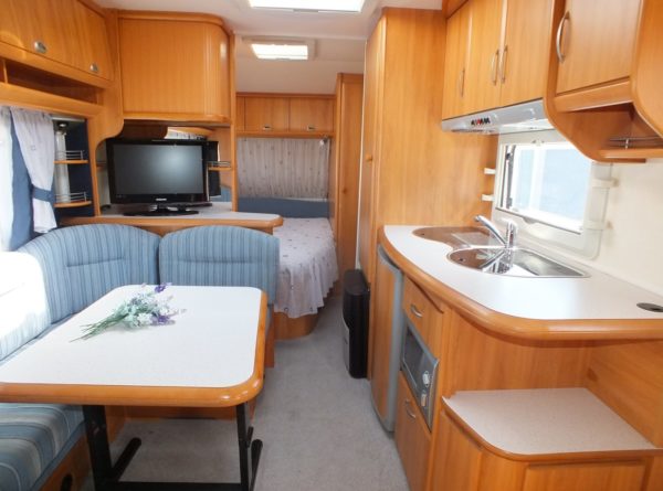 HOBBY De luxe Easy 560 KMFe bj.2006, met MOVER, VOORTENT, EXTRA BREED - Afbeelding 6