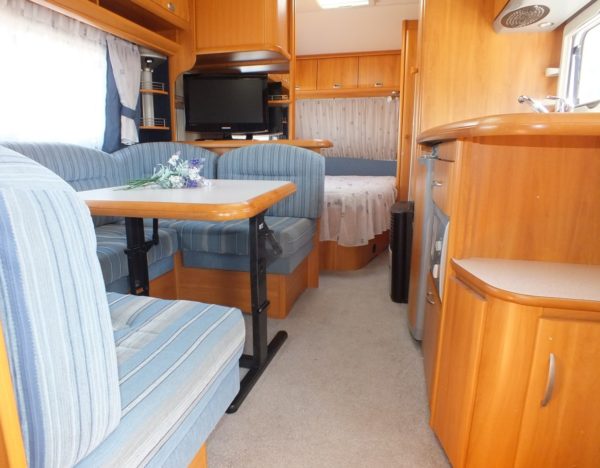 HOBBY De luxe Easy 560 KMFe bj.2006, met MOVER, VOORTENT, EXTRA BREED - Afbeelding 8