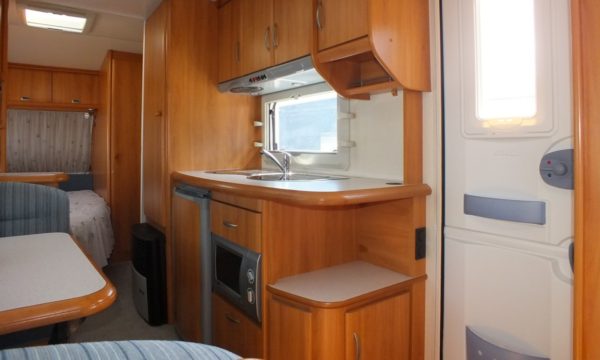 HOBBY De luxe Easy 560 KMFe bj.2006, met MOVER, VOORTENT, EXTRA BREED - Afbeelding 17