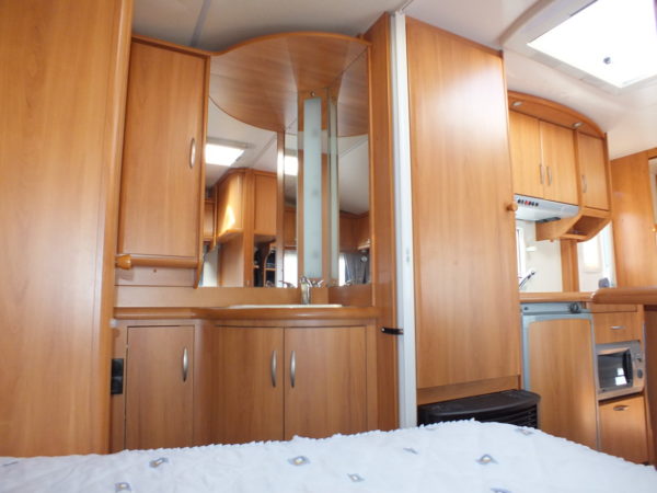 HOBBY De luxe Easy 560 KMFe bj.2006, met MOVER, VOORTENT, EXTRA BREED - Afbeelding 21