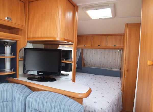 HOBBY De luxe Easy 560 KMFe bj.2006, met MOVER, VOORTENT, EXTRA BREED - Afbeelding 9