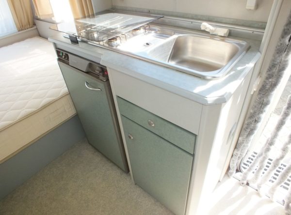 BEYERLAND Vitesse 430 TM bj.99, met VOORTENT - Afbeelding 15