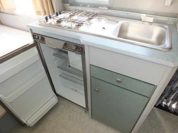 BEYERLAND Vitesse 430 TM bj.99, met VOORTENT - Afbeelding 16