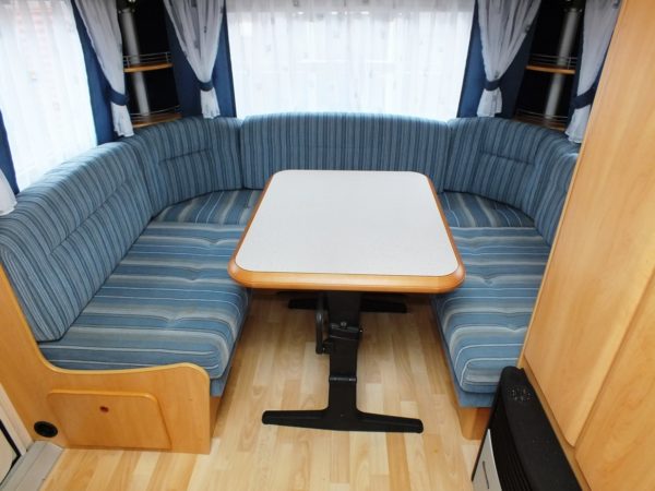 HOBBY De luxe Easy 495 UK bj.2004, met KINDERKAMER, VOORTENT - Afbeelding 10