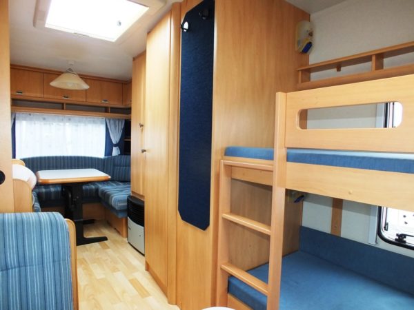 HOBBY De luxe Easy 495 UK bj.2004, met KINDERKAMER, VOORTENT - Afbeelding 8