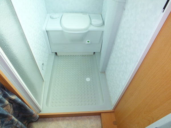 ADRIA Unica B 432 PX bj.2001, FRANS BED, BRAND voortent - Afbeelding 23