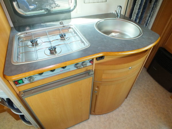 ADRIA Unica B 432 PX bj.2001, FRANS BED, BRAND voortent - Afbeelding 16