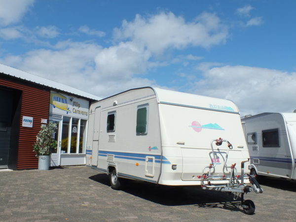 ADRIA Unica B 432 PX bj.2001, FRANS BED, BRAND voortent