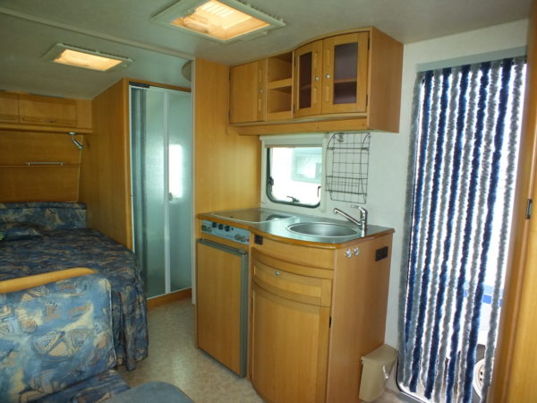 ADRIA Unica B 432 PX bj.2001, FRANS BED, BRAND voortent - Afbeelding 13