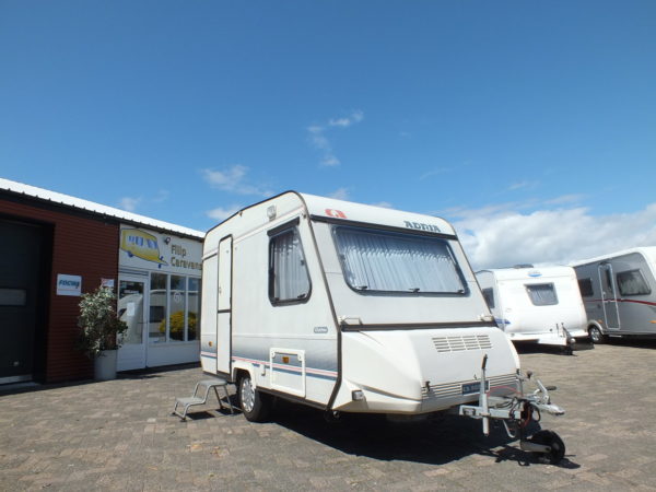 ADRIA Optima 360 bj.89, NIEUWE VOORTENT en LUIFEL