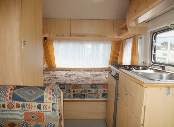 BEYERLAND Vitesse bj.99, LICHTGEWICHT, met VOORTENT, LUIFEL - Afbeelding 5
