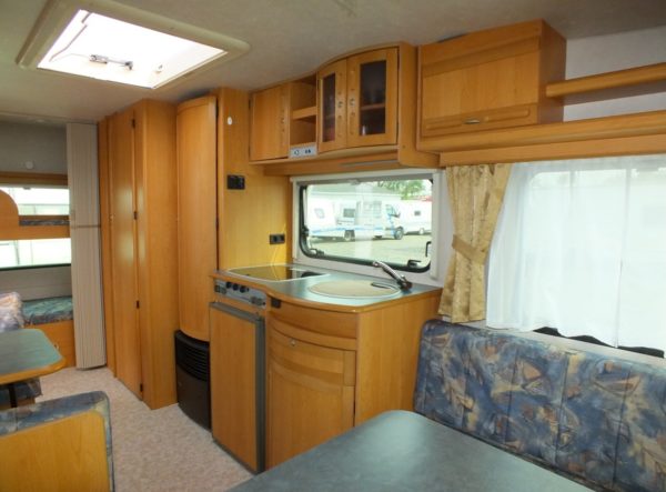 ADRIA Unica B 502 DK bj.2001, 5 SLAAPPLAATSEN, VOORTENT - Afbeelding 12