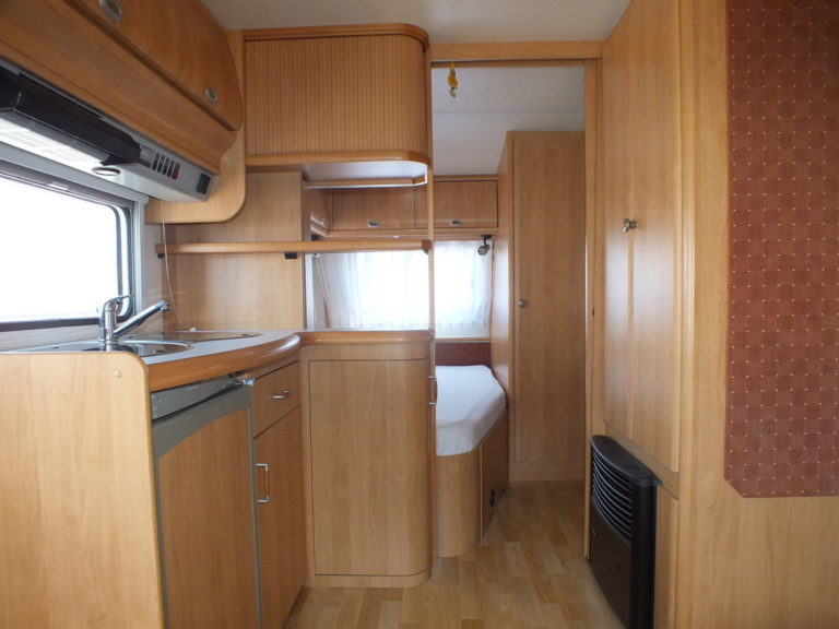 Hobby excellent easy 460 ufe bj 2001 frans bed voortent