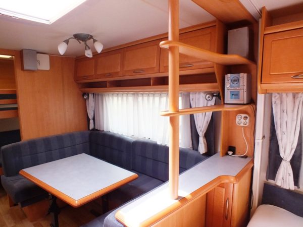 Hobby Exclusive 560 KMFE met mover, 6 persoons - Afbeelding 13