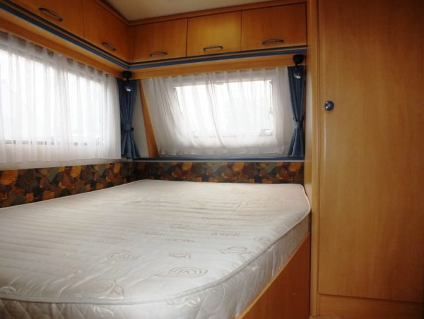 HOBBY De Luxe 560 KMFE bj.2000, 6 SLAAPPLAATSEN, VOORTENT - Afbeelding 6