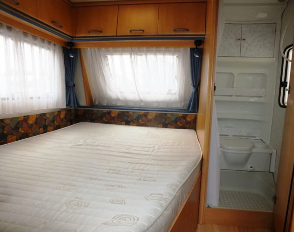 HOBBY De Luxe 560 KMFE bj.2000, 6 SLAAPPLAATSEN, VOORTENT - Afbeelding 7