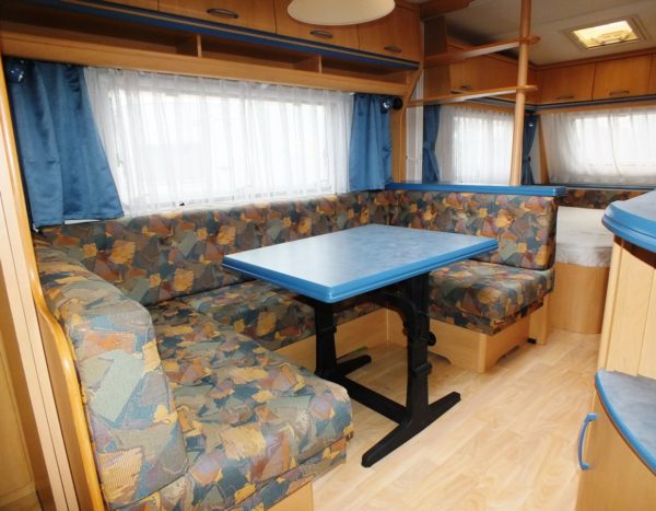 HOBBY De Luxe 560 KMFE bj.2000, 6 SLAAPPLAATSEN, VOORTENT - Afbeelding 11