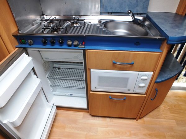 HOBBY De Luxe 560 KMFE bj.2000, 6 SLAAPPLAATSEN, VOORTENT - Afbeelding 19