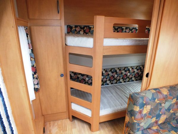 HOBBY De Luxe 560 KMFE bj.2000, 6 SLAAPPLAATSEN, VOORTENT - Afbeelding 14