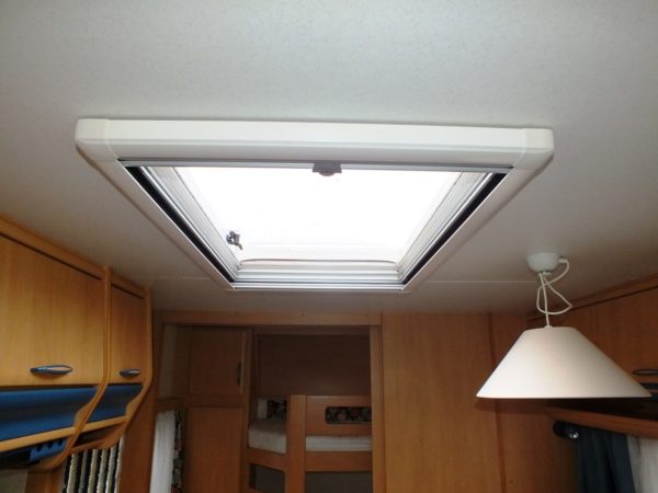HOBBY De Luxe 560 KMFE bj.2000, 6 SLAAPPLAATSEN, VOORTENT - Afbeelding 27