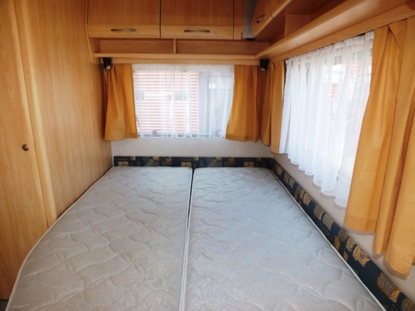 BEYERLAND Vitesse 490 LB bj.2000, met FRANS BED en VOORTENT - Afbeelding 11