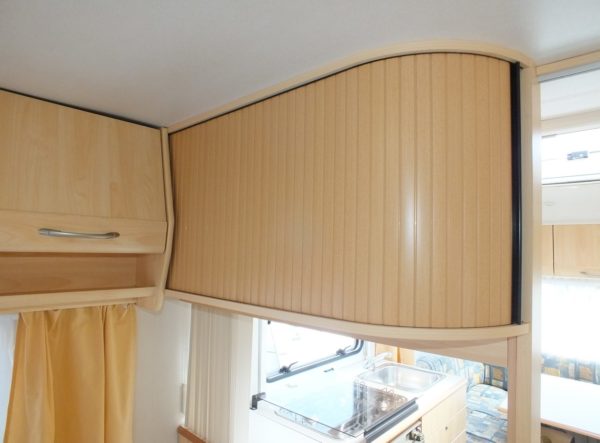 BEYERLAND Vitesse 490 LB bj.2000, met FRANS BED en VOORTENT - Afbeelding 23