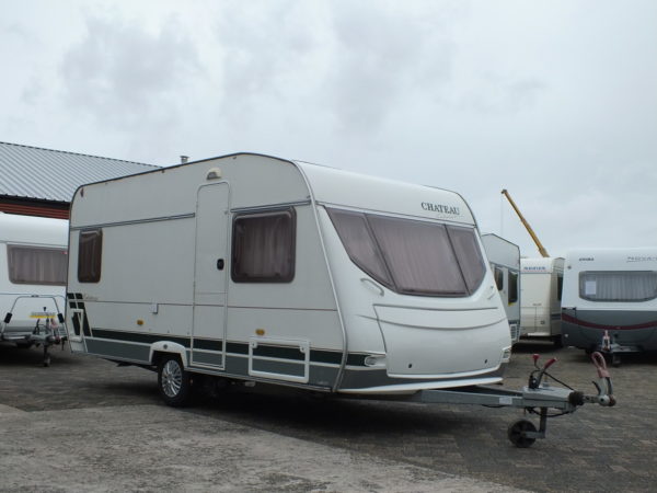 CHATEAU Calista 450 bj.2003, met MOVER en VOORTENT