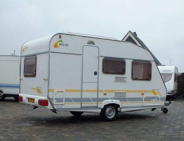 DELTA Euroliner 3900 TZV bj.2003, LICHTGEWICHT, met VAST BED - Afbeelding 3