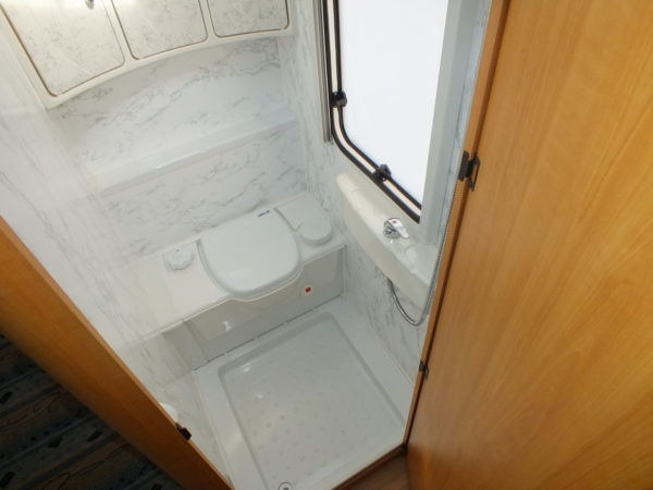 LMC Munsterland 560 MDK bj.2003, 6 SLAAPPLAATSEN, VOORTENT - Afbeelding 20
