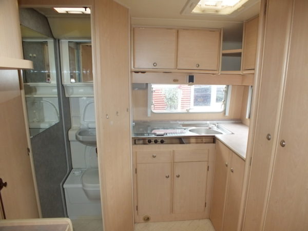 BEYERLAND Sprinter 390 bj.97, LICHTGEWICHT, met VOORTENT - Afbeelding 8