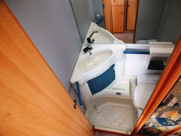 KNAUS As Good as Gold 420 TM bj.99, BOILER, VOORTENT - Afbeelding 17