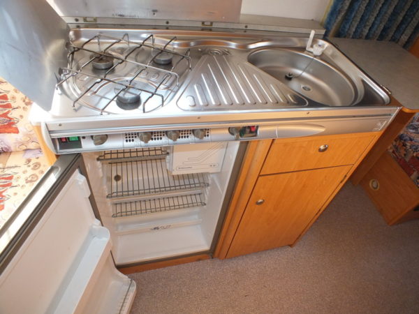 KNAUS Sudwind bj.97, LICHTGEWICHT, met STAPELBED en VOORTENT - Afbeelding 17